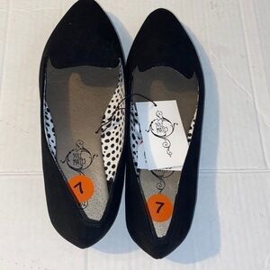 Sole Mates black flats